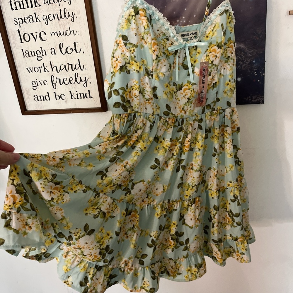 Inspired Heart Floral Dress – Size Medium (NWT) 🌼
